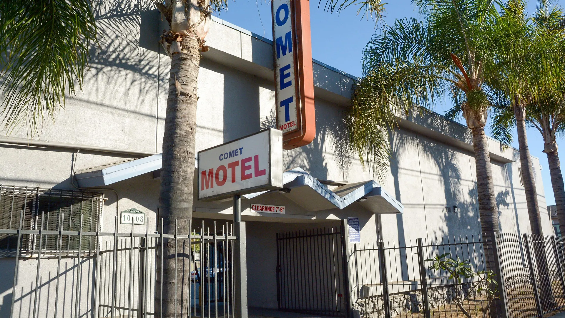 7 Smart 2-Star Hotels Near Friar Fellowship Hall Worth Booking